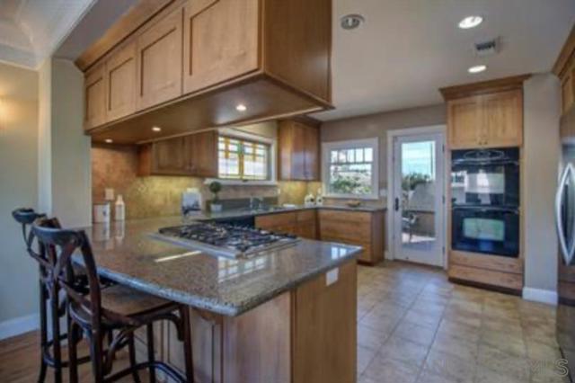 2375 Montclair St, San Diego CA: https://media.crmls.org/mediaz/11c607e7-9d86-4b8d-add8-7d7779c0b770.jpg
