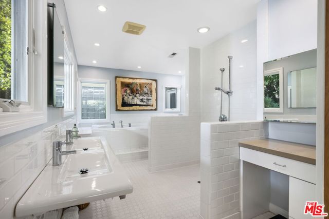 Drew Fenton | 11215 W Sunset Boulevard Los Angeles CA | MLS: 7520415 Drew Fenton | 11215 W Sunset Boulevard Los Angeles CA | MLS: 7520415