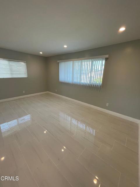 Detail Gallery Image 15 of 21 For 2795 Bayshore Ave, Ventura,  CA 93001 - 3 Beds | 3/1 Baths