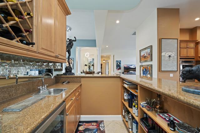 50 Toscana E Way, Rancho Mirage CA: https://media.crmls.org/mediaz/11c943a9-8b72-4ee6-89cf-8a76974aef9c.jpg