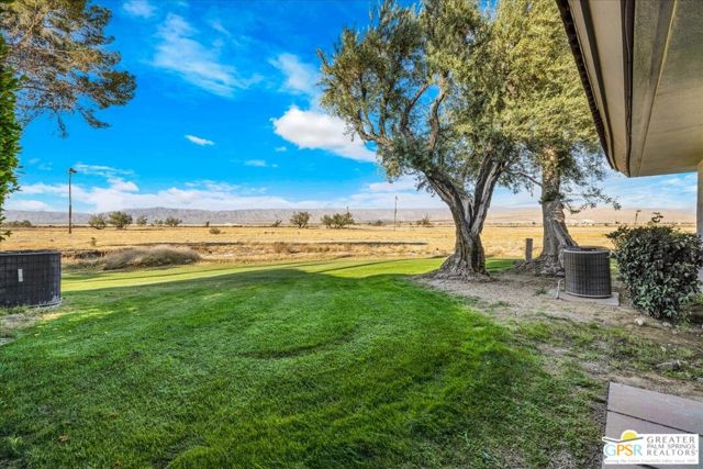 2530 N Whitewater Club Drive, Palm Springs CA: https://media.crmls.org/mediaz/11c9e022-7fc6-4b60-9e11-aea716cb4b63.jpg