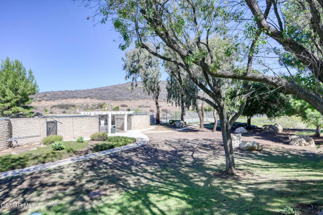 3011 Marigold Place, Thousand Oaks CA: https://media.crmls.org/mediaz/11ca0ab9-858e-487c-9804-4838d6eff724.jpg