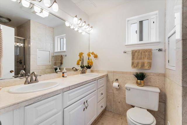 617 Beach Drive, Aptos CA: https://media.crmls.org/mediaz/11ca9fa9-e4b5-4c9b-b8d9-5669009be9fd.jpg