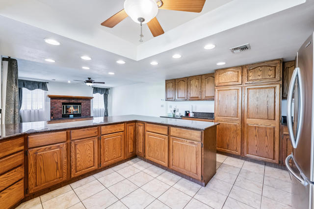 204 Fairway Drive, Needles CA: https://media.crmls.org/mediaz/11ccae25-83c7-4910-989e-1353480eb6f9.jpg