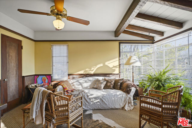 1326 Cordova Avenue, Glendale CA: https://media.crmls.org/mediaz/11ccb517-5ef7-42be-beab-6a196b1fae61.jpg