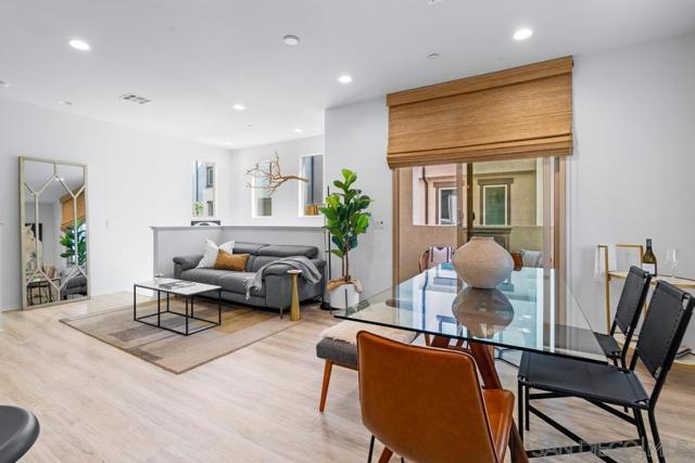 2445 Verano Way, Vista CA: https://media.crmls.org/mediaz/11cd1301-16b0-47c0-92be-6d01e7ae081c.jpg
