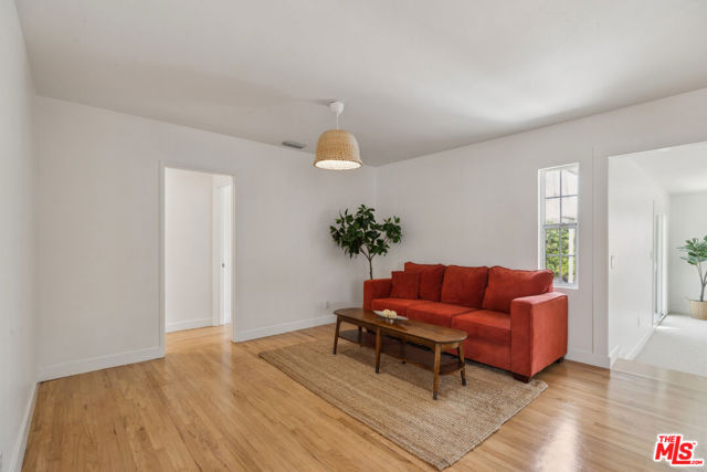 6513 Denmead Street, Lakewood CA: https://media.crmls.org/mediaz/11ce25a8-a3a5-4365-91bb-6c5ad376c1ca.jpg