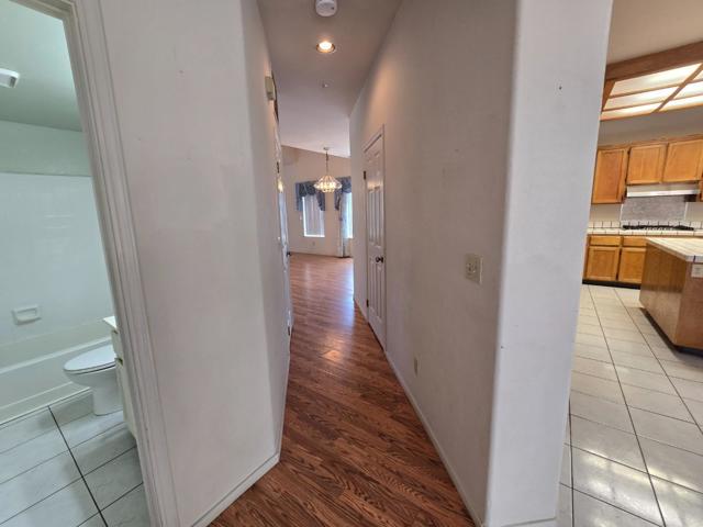 1204 Pickford Way, Salinas CA: https://media.crmls.org/mediaz/11ce2b8f-52ff-405e-a997-df4e118c42ec.jpg