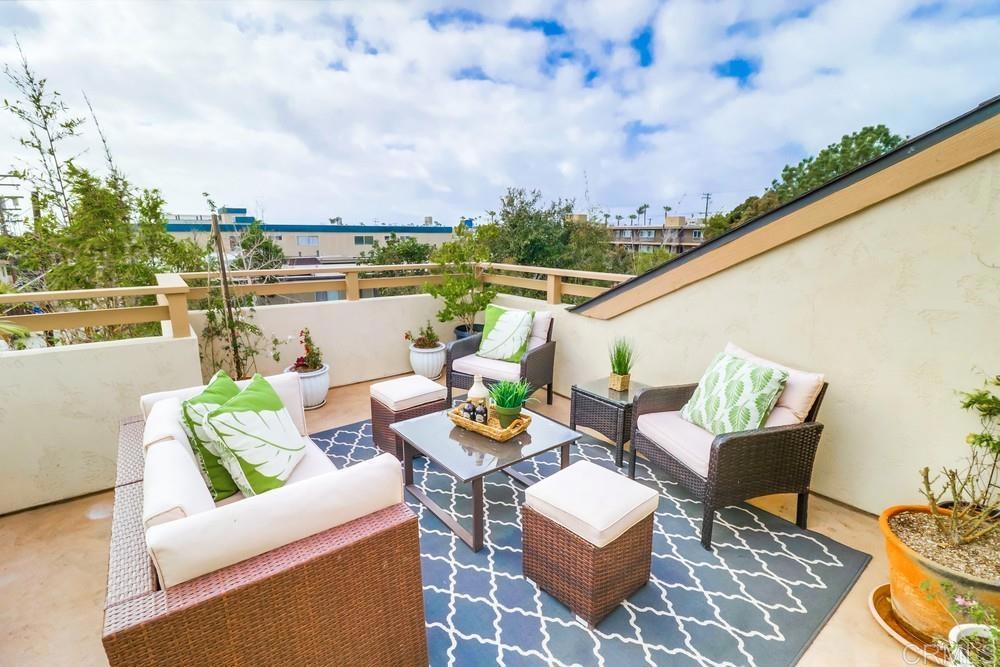 1147 Hornblend Street - photo 17