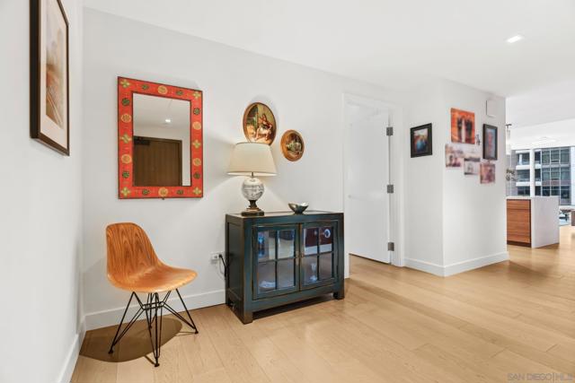 888 W E Street, San Diego CA: https://media.crmls.org/mediaz/11cf6ed1-813f-4385-b945-fa084f9deb5f.jpg