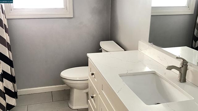 3655 Granzotto Dr, Concord CA: https://media.crmls.org/mediaz/11cf929d-7da2-4453-9cc2-b21ba394f72d.jpg