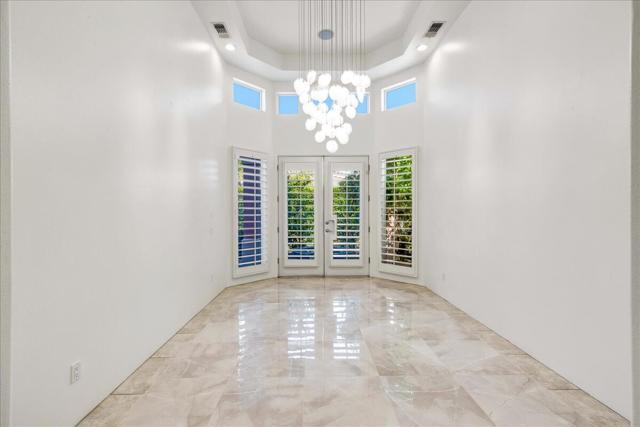 14 Collegiate Circle, Rancho Mirage CA: https://media.crmls.org/mediaz/11d0200c-ab8a-4870-a677-42d6f7892618.jpg