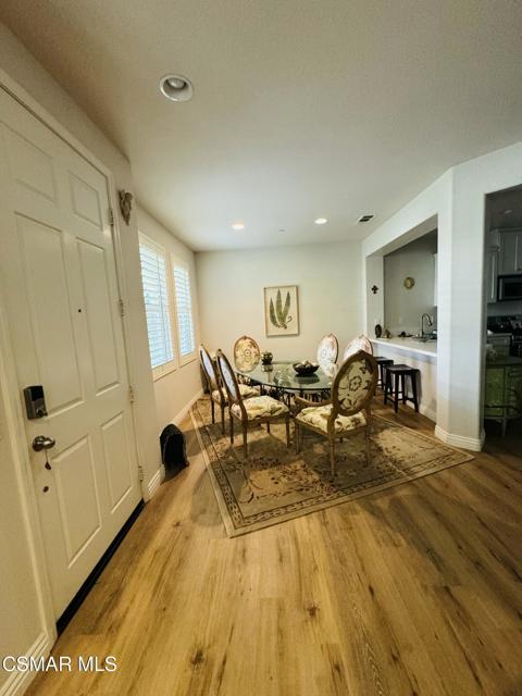 4759 Via Altamira, Newbury Park CA: https://media.crmls.org/mediaz/11d05970-4825-438f-a29a-d2636a5e806f.jpg