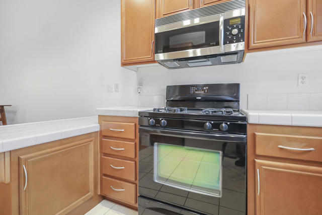 47788 Dancing Butterfly, La Quinta CA: https://media.crmls.org/mediaz/11d0839a-1806-48c9-810d-2cac20eb5c0d.jpg