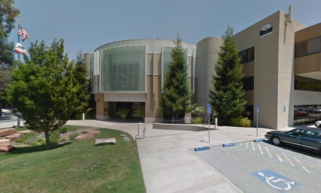 300 Davey Glen Road, Belmont CA: https://media.crmls.org/mediaz/11d15758-38a1-433c-8b13-47d4b72d0300.jpg