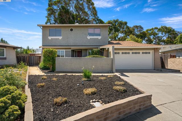 36092 Blair Pl, Fremont CA: https://media.crmls.org/mediaz/11d189eb-5da6-49d5-a3c9-6b6ab35e80bb.jpg