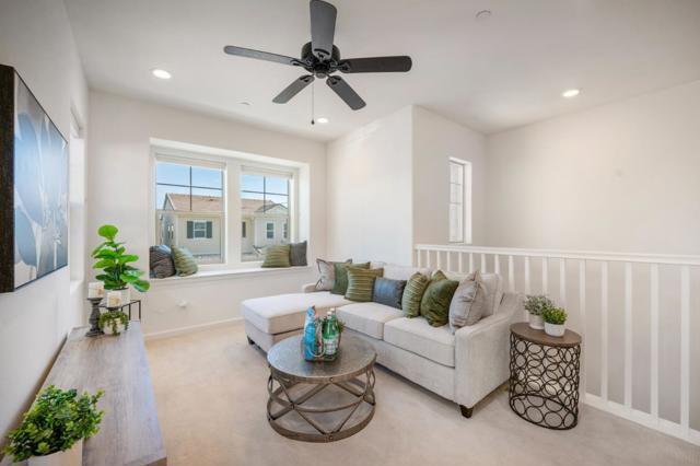 712 Baxter Way, Gilroy CA: https://media.crmls.org/mediaz/11d1b566-a054-4c44-9f4b-6265d112430b.jpg