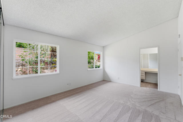 Detail Gallery Image 25 of 48 For 6397 Loma Vista Rd, Ventura,  CA 93003 - 4 Beds | 2/1 Baths