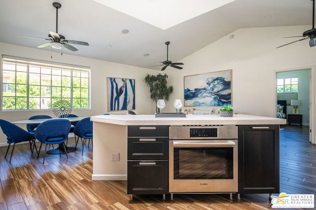 3770 Torito Circle, Palm Springs CA: https://media.crmls.org/mediaz/11d297ca-0fc0-426e-b8c6-165af39c1025.jpg
