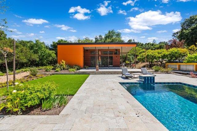 14835 Baranga Lane, Saratoga CA: https://media.crmls.org/mediaz/11d36b1b-5776-4fcf-8f59-4a9ac03d51ae.jpg