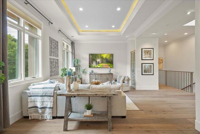 17435 Phillips Avenue, Los Gatos CA: https://media.crmls.org/mediaz/11d5050e-8ecf-4182-8107-e570039da1bb.jpg