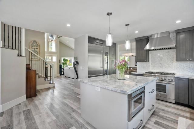 1109 Countrywood Ln, Vista CA: https://media.crmls.org/mediaz/11d6bebc-52be-48d2-a6f4-0fef13f21d63.jpg