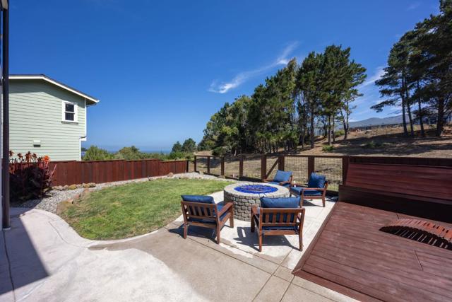 447 3rd Street, Montara CA: https://media.crmls.org/mediaz/11d7b842-2845-468b-ad22-b70d6a0e674c.jpg