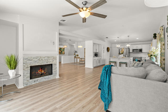Image 3 of 13 For 81161 Las Colinas Avenue