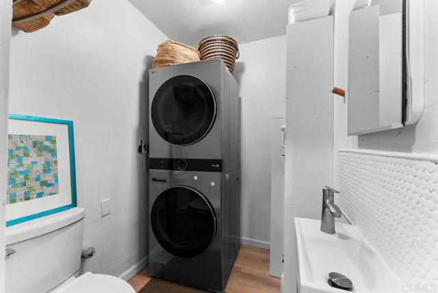 Detail Gallery Image 11 of 21 For 1738 33rd St, San Diego,  CA 92102 - 2 Beds | 1/1 Baths