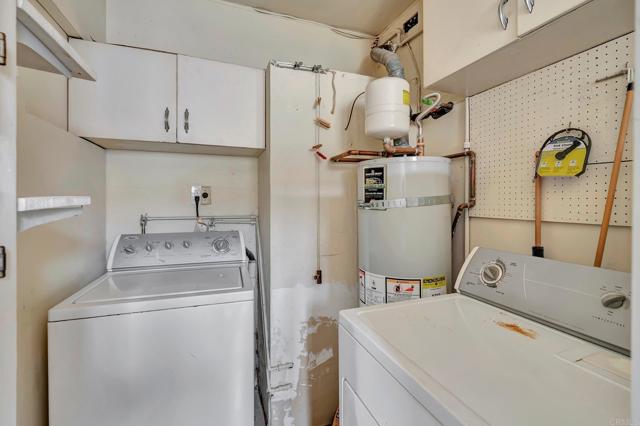 834 Oaklawn Ave A&B, Chula Vista CA: https://media.crmls.org/mediaz/11d8f55b-c32e-4ca7-ab9e-a6a26e0b2b14.jpg