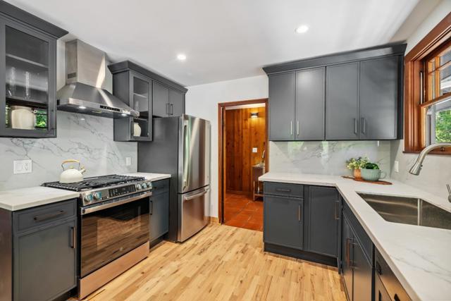 9925 Love Creek Road, Ben Lomond CA: https://media.crmls.org/mediaz/11d90cfd-62f8-400f-a703-ca1bb8bb15fc.jpg