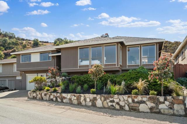 942 Viewridge Drive, San Mateo CA: https://media.crmls.org/mediaz/11da1998-b28f-4bdc-8761-ac633169fc94.jpg