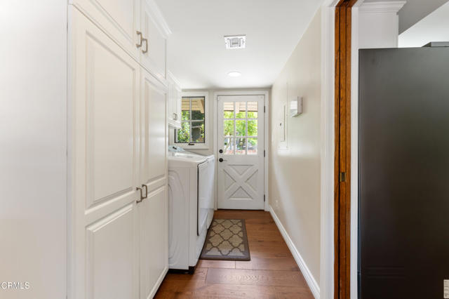 Detail Gallery Image 21 of 52 For 2210 Brambling Ln, Pasadena,  CA 91107 - 3 Beds | 3 Baths