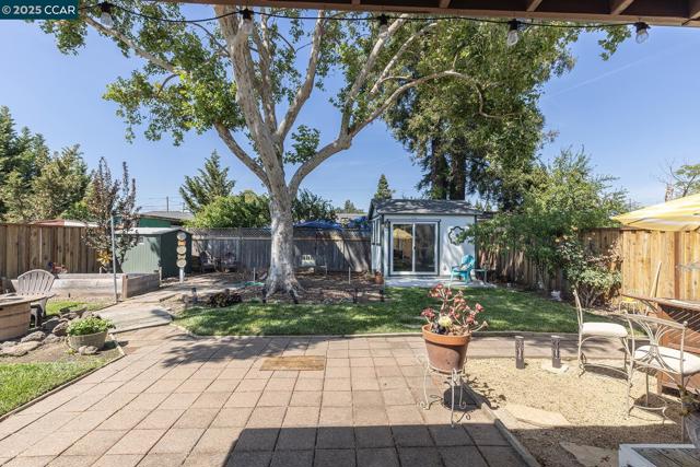 28 WESTWOOD, Napa CA: https://media.crmls.org/mediaz/11da3ddb-2b5c-4f1a-b72d-69560e274731.jpg