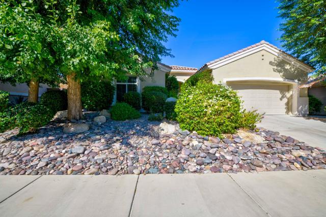 78680 Alliance Way, Palm Desert CA: https://media.crmls.org/mediaz/11dafc5c-ad32-4239-b795-5888c1249b40.jpg