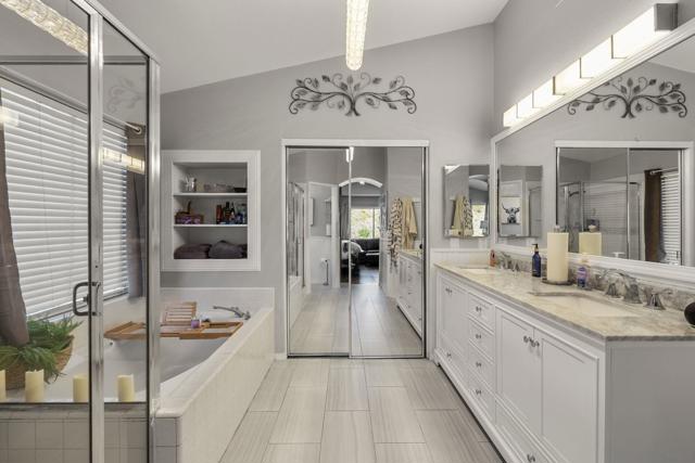 838 Masters Dr, Oceanside CA: https://media.crmls.org/mediaz/11dbceb2-a927-49a0-b0da-de59c180b35f.jpg