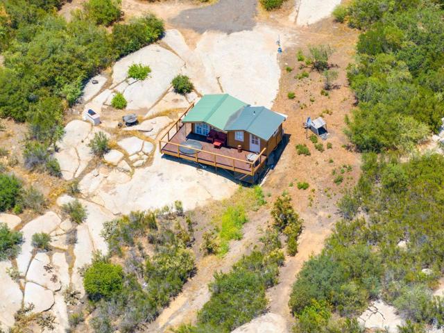 26671 Littlepage Road, Ramona CA: https://media.crmls.org/mediaz/11dc0cf0-3602-487b-8a1a-38ab1ef78848.jpg