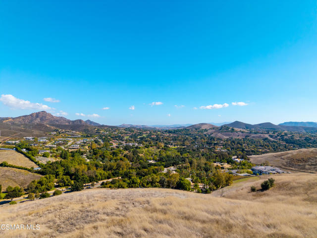 1901 Westlake Boulevard, Westlake Village CA: https://media.crmls.org/mediaz/11dc2964-2782-4917-9f31-e5e476522fcb.jpg