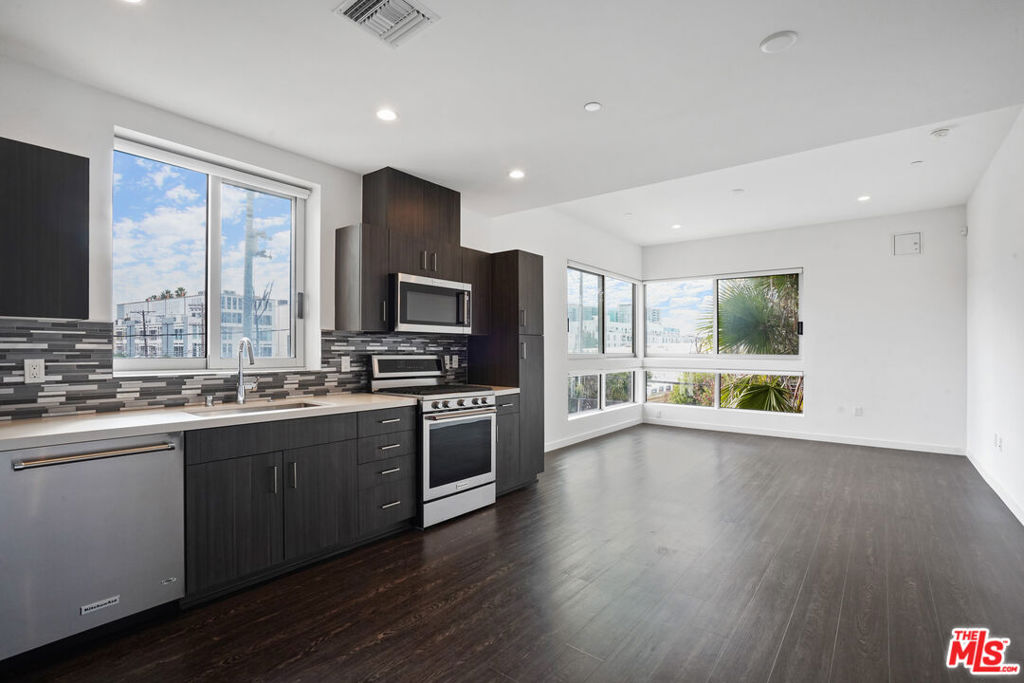 4140 Glencoe Avenue #315