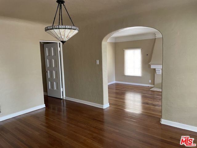 6370 W 6th Street, Los Angeles CA: https://media.crmls.org/mediaz/11dc49fc-5c5e-4855-9b0a-f28b519cb8b5.jpg