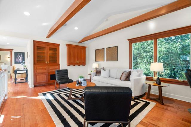 23447 Skyview Terrace, Los Gatos CA: https://media.crmls.org/mediaz/11dcd479-4b88-4159-a5ed-5e79c0e5bdeb.jpg