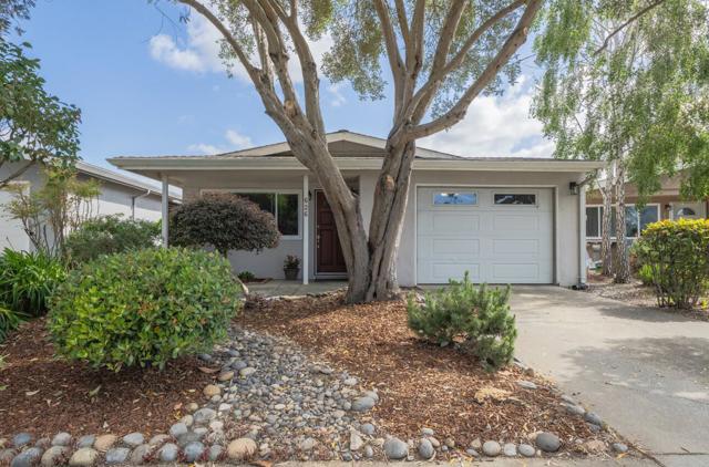 626 Ester Way, Watsonville CA: https://media.crmls.org/mediaz/11ddc666-4996-4e9c-b966-37ccaaf80fa3.jpg