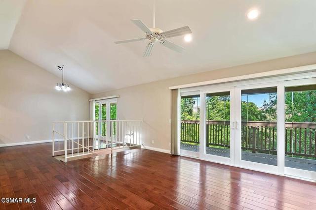 12 Sparrowhawk Lane, Oak Park CA: https://media.crmls.org/mediaz/11de6264-eca9-49b3-bd9b-a76e2d5c5b81.jpg