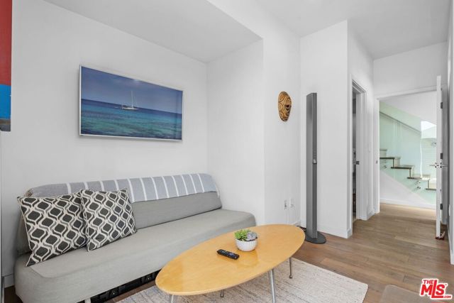 3623 1/2 S Centinela Avenue, Los Angeles CA: https://media.crmls.org/mediaz/11dea70d-0239-46bc-8abc-842c6d1ea296.jpg
