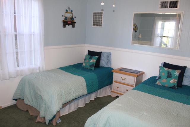 23984 SKYLAND DR, Crestline CA: https://media.crmls.org/mediaz/11dfcbd2-5b84-4035-abf6-8ada65e97b9e.jpg