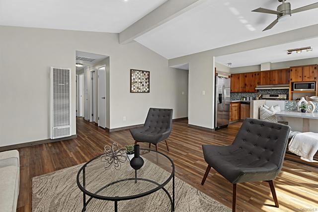 2534 Bartel St, San Diego CA: https://media.crmls.org/mediaz/11e0667b-a5b2-45dd-9dc9-714bf8aabe18.jpg