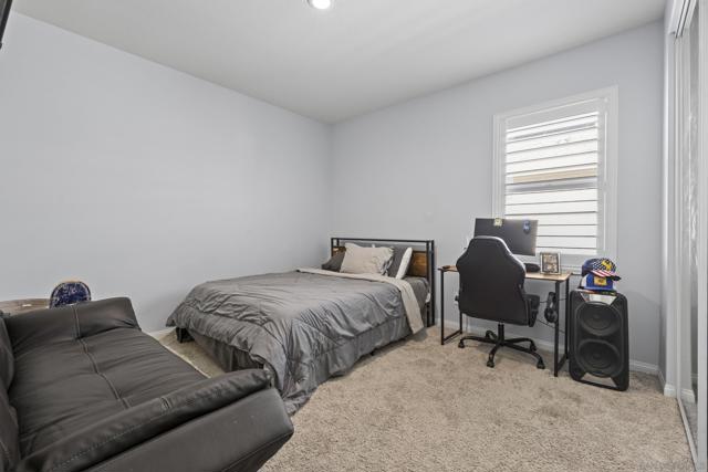28382 Hopscotch dr,  CA: https://media.crmls.org/mediaz/11e26870-2cc5-4e2d-90a3-b384cb4eb8a0.jpg