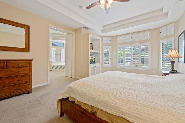 78123 Foxbrook Lane, Palm Desert CA: https://media.crmls.org/mediaz/11e3b8e2-2e54-4a46-9b62-e32b4b4e940c.jpg