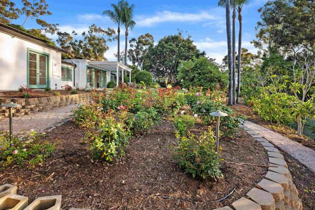Detail Gallery Image 42 of 43 For 15306 Las Planideras, Rancho Santa Fe,  CA 92067 - 6 Beds | 3/1 Baths