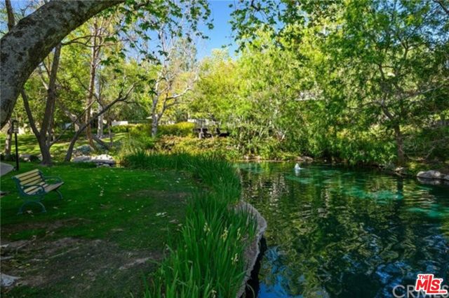 7109 RAINTREE Circle photo 6
